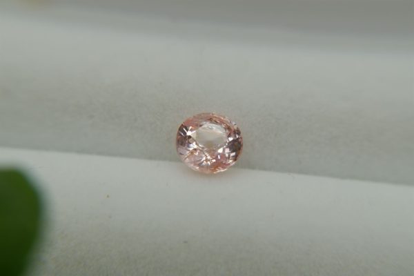 Yellowish-Bronze Sapphire - Round - 1.15 ct - COR authenticated