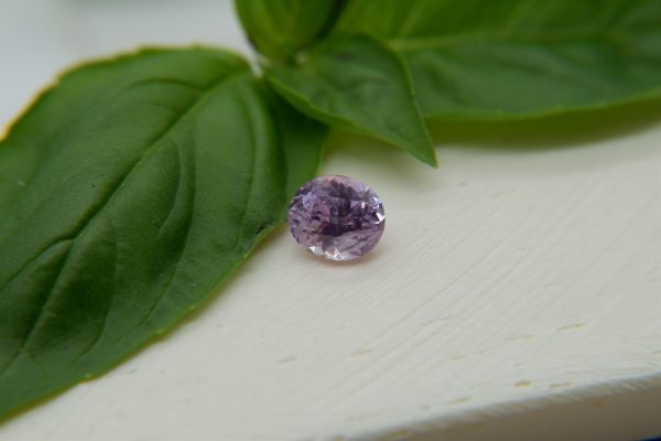 Pastel Violet Sapphire - Oval - 1.25 ct