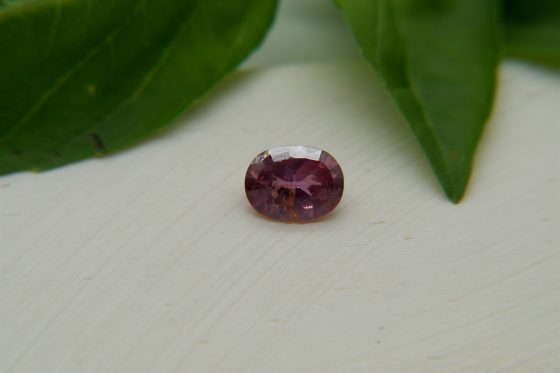 Pinkish-Orange Sapphire - Oval - 1.20 ct