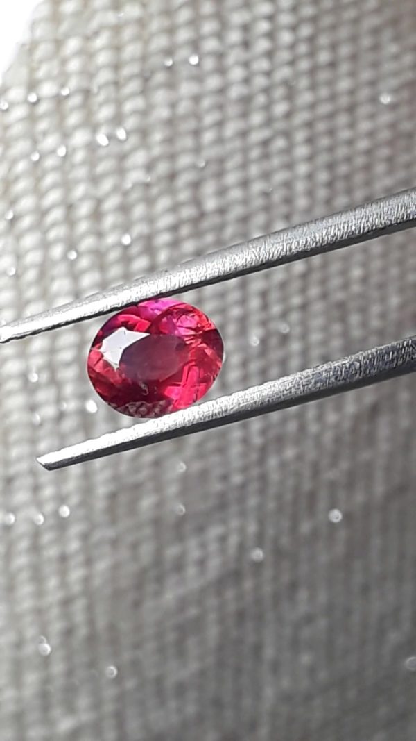 Unheated Ruby, IGL 1.092ct, Madagascar| used for ruby jewelry, ruby necklace, ruby ring, ruby pendant | certified vivid red Ruby | Untreated
