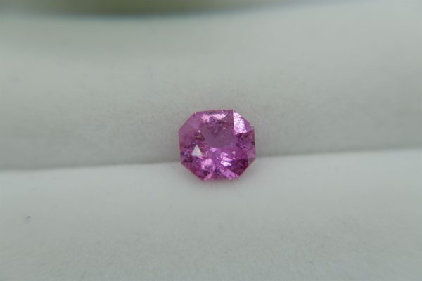 Vivid Pink Sapphire - Octagon - 1.50 ct - COR authenticated