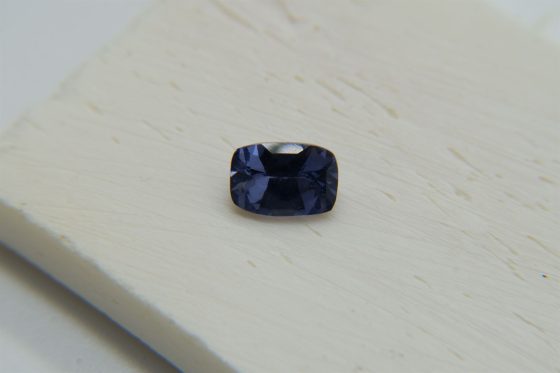 Violetish Blue Spinel - Rectangular - 0.963 ct - IGL certified